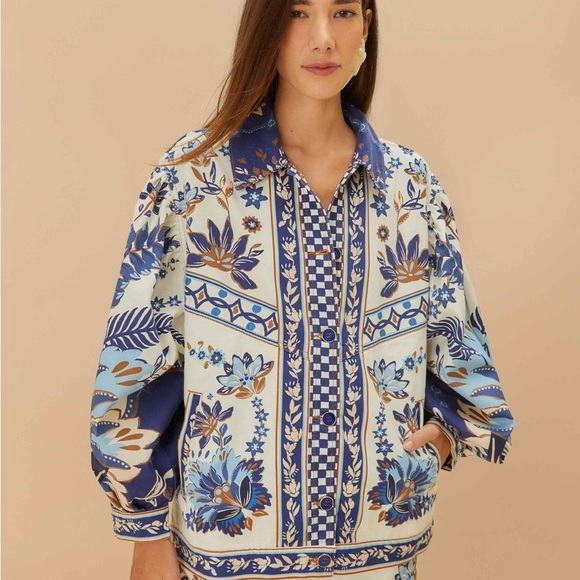 Farm Rio: Off-White Ana Tapestry Tropical Jacket - Winter - Picture 2 of 9